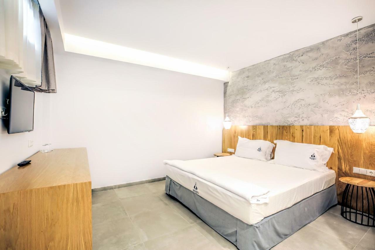 Senso Suites Néa Péramos Εξωτερικό φωτογραφία